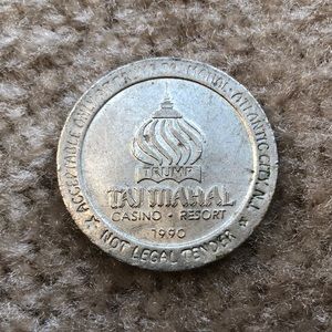 Vintage $1 TRUMP Taj Mahal Atlantic City Casino Resort 1990 Game Coin